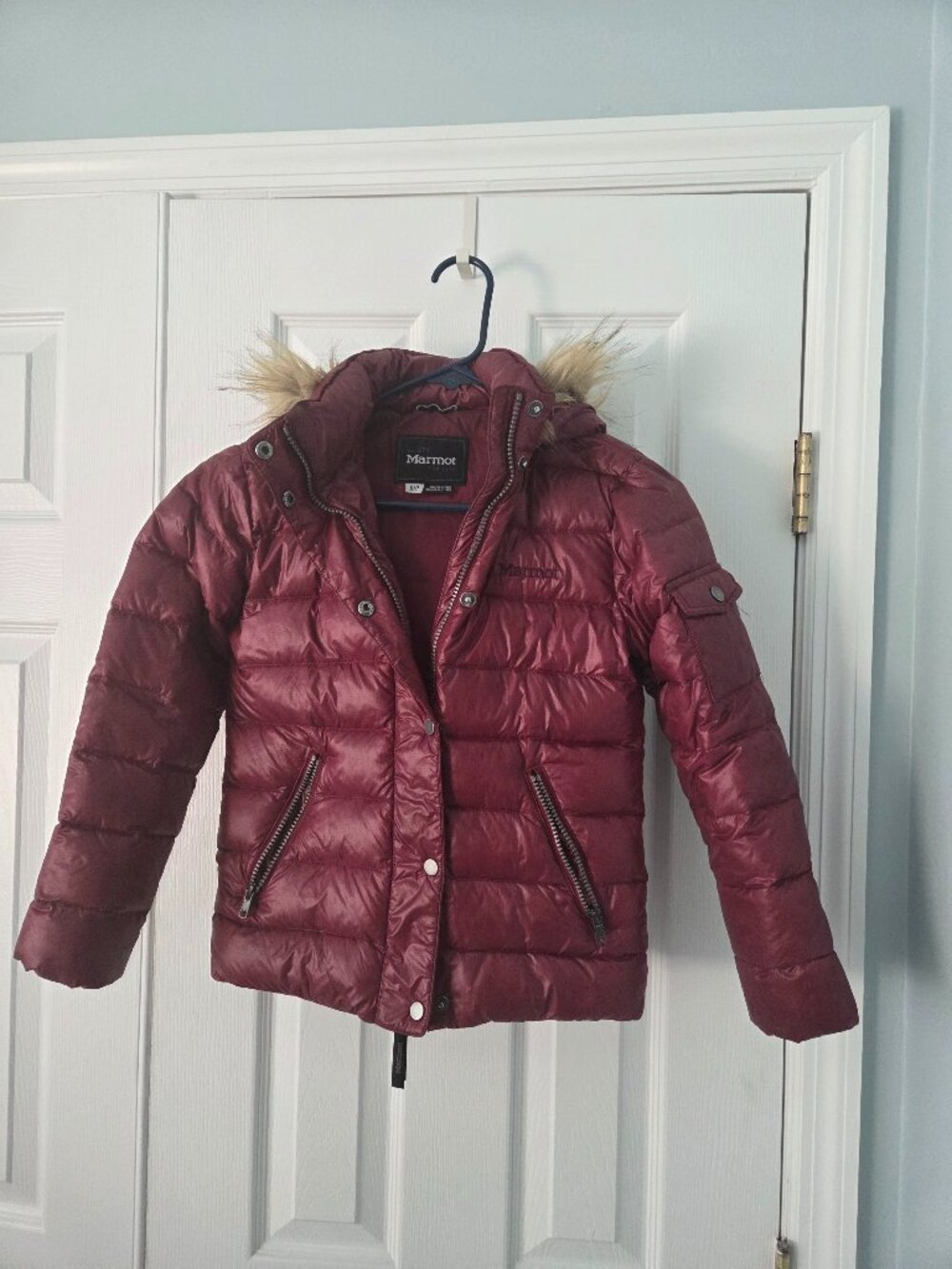 Marmot girls burgundy winter jacket faux fur hood size Small